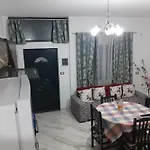 Erjon Apartment *