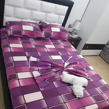 Erjon Apartment *