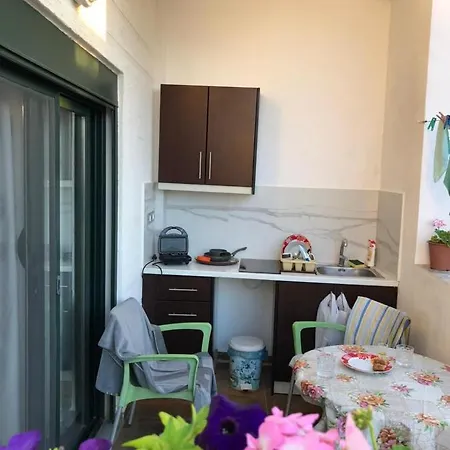 Erjon Apartment *